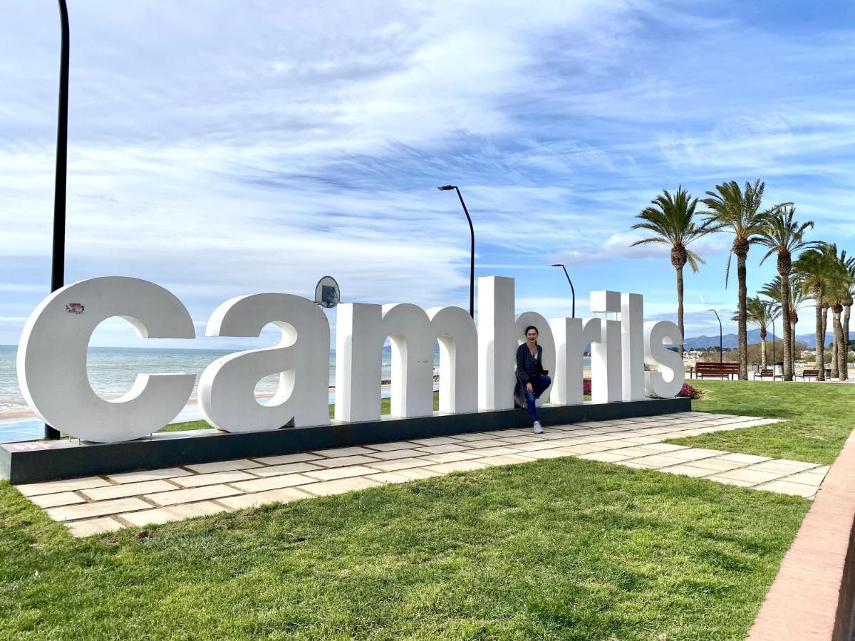 Casa Comoda Delante De La Playa Con Vista Al Mar カンブリルス エクステリア 写真