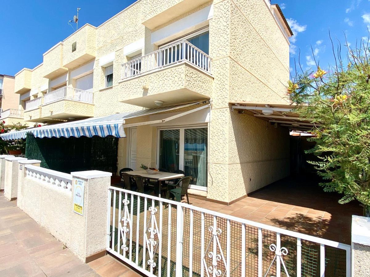 Casa Comoda Delante De La Playa Con Vista Al Mar カンブリルス エクステリア 写真