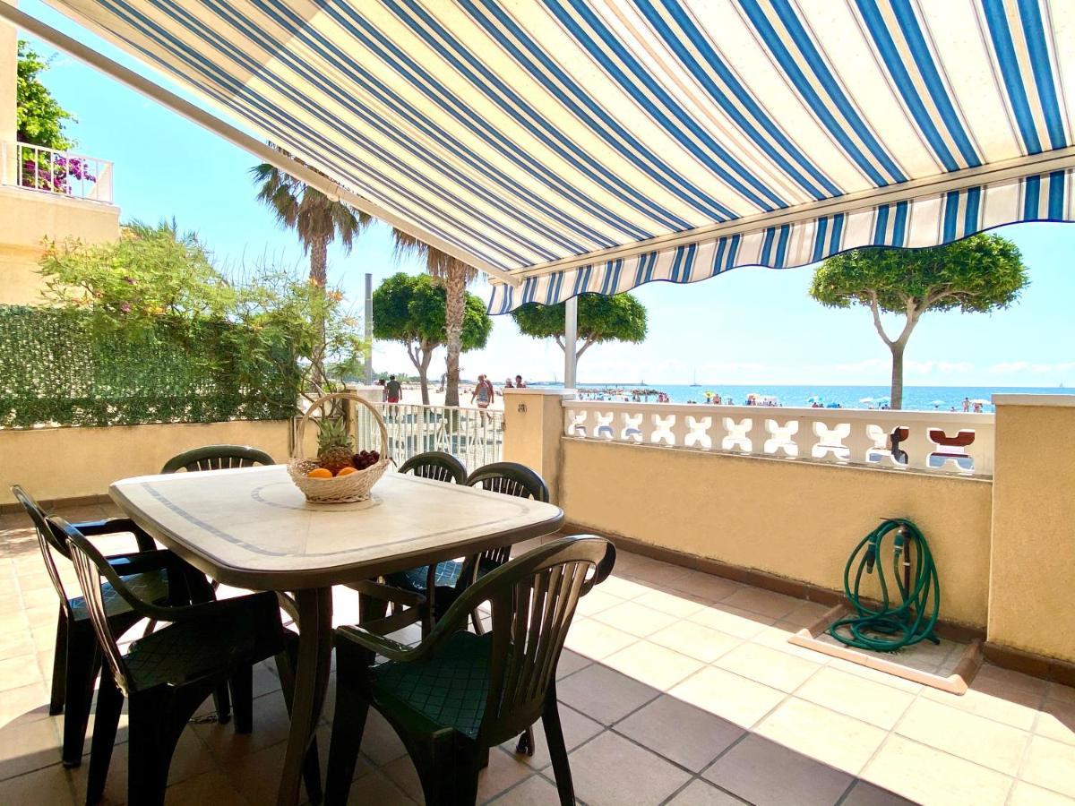 Casa Comoda Delante De La Playa Con Vista Al Mar カンブリルス エクステリア 写真