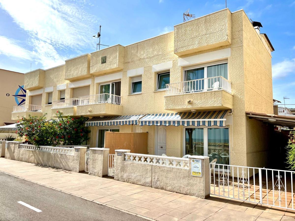 Casa Comoda Delante De La Playa Con Vista Al Mar カンブリルス エクステリア 写真